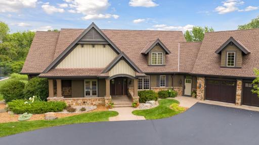 37 Spyglass Place, Saint Paul, MN 55110