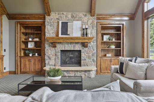 37 Spyglass Place, Saint Paul, MN 55110