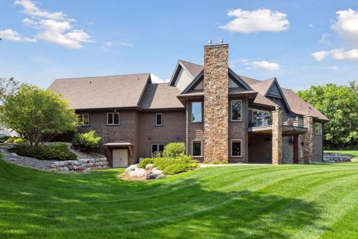 37 Spyglass Place, Saint Paul, MN 55110
