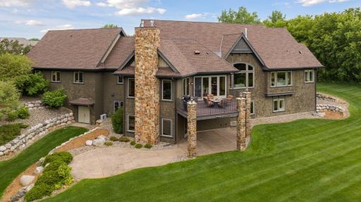 37 Spyglass Place, Saint Paul, MN 55110