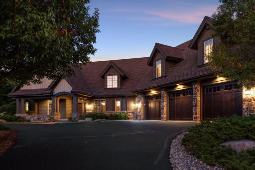 37 Spyglass Place, Saint Paul, MN 55110