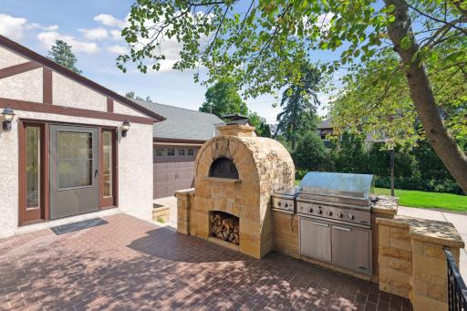4511 Moorland Avenue, Edina, MN 55424