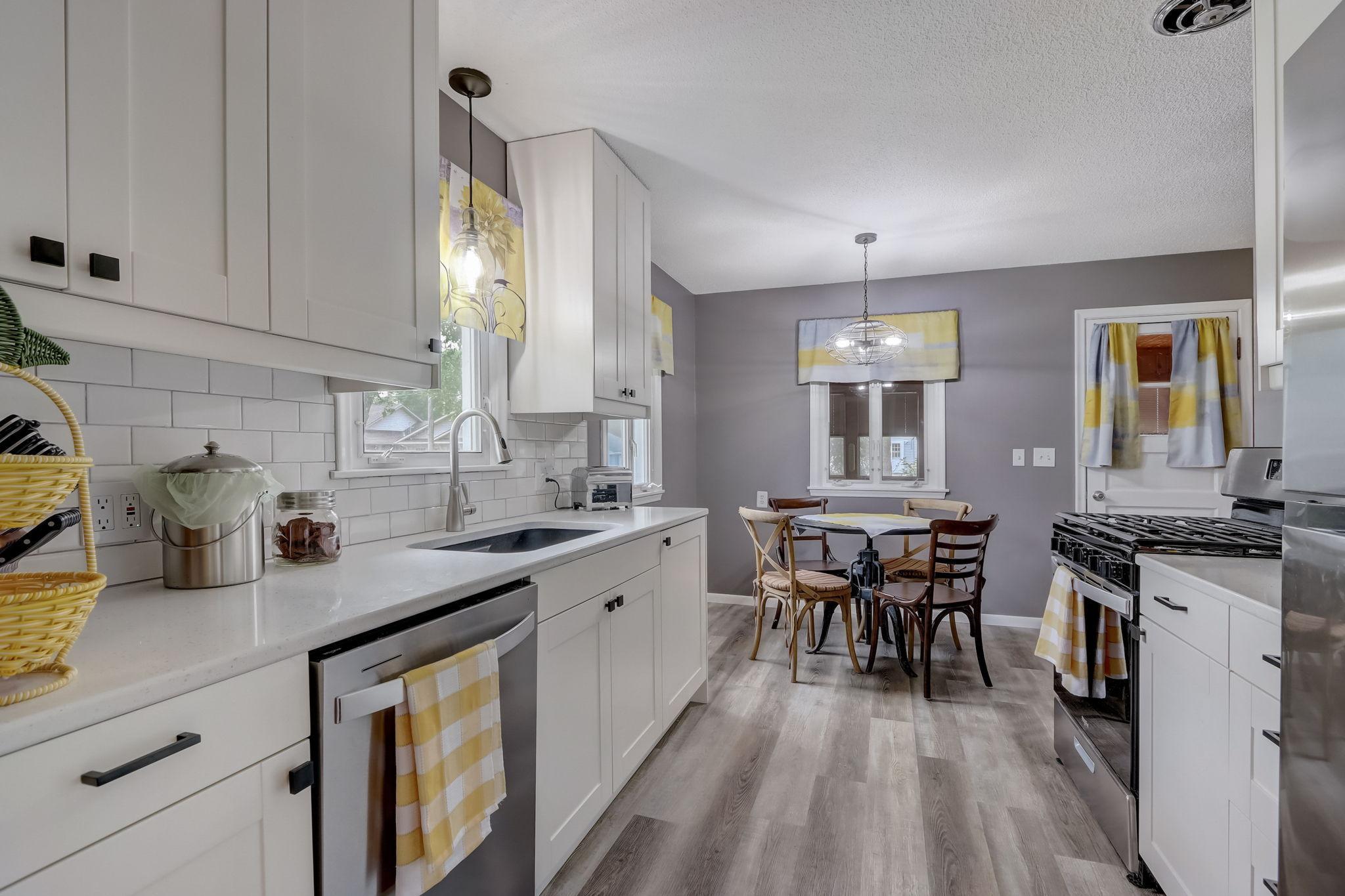 20-web-or-mls-13th Ave S-020.jpg