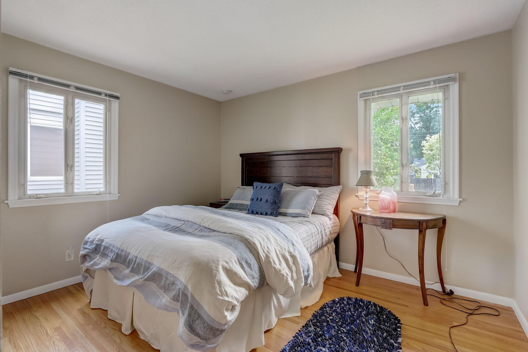 21-web-or-mls-13th Ave S-021.jpg