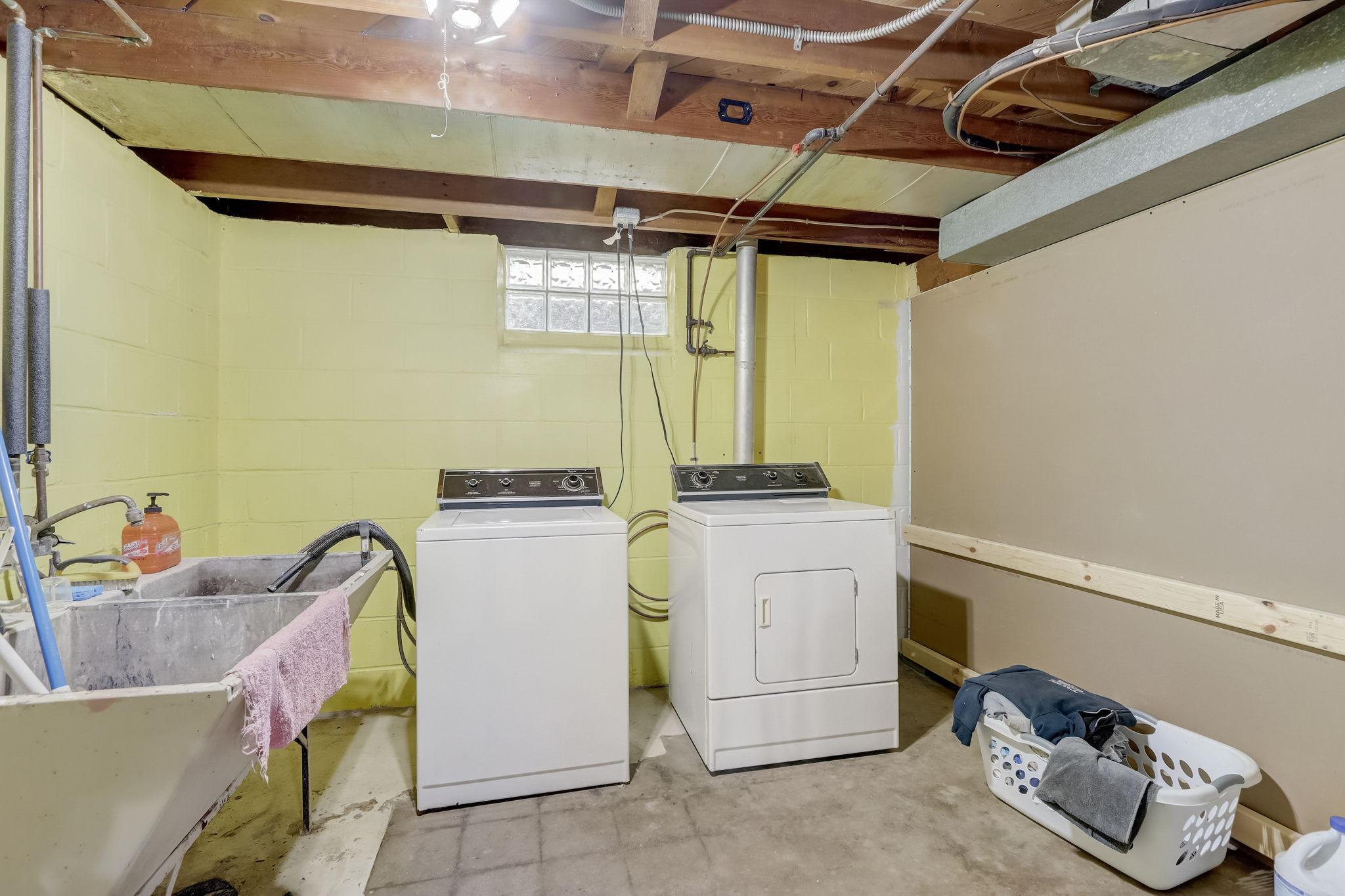 35-web-or-mls-13th Ave S-035.jpg