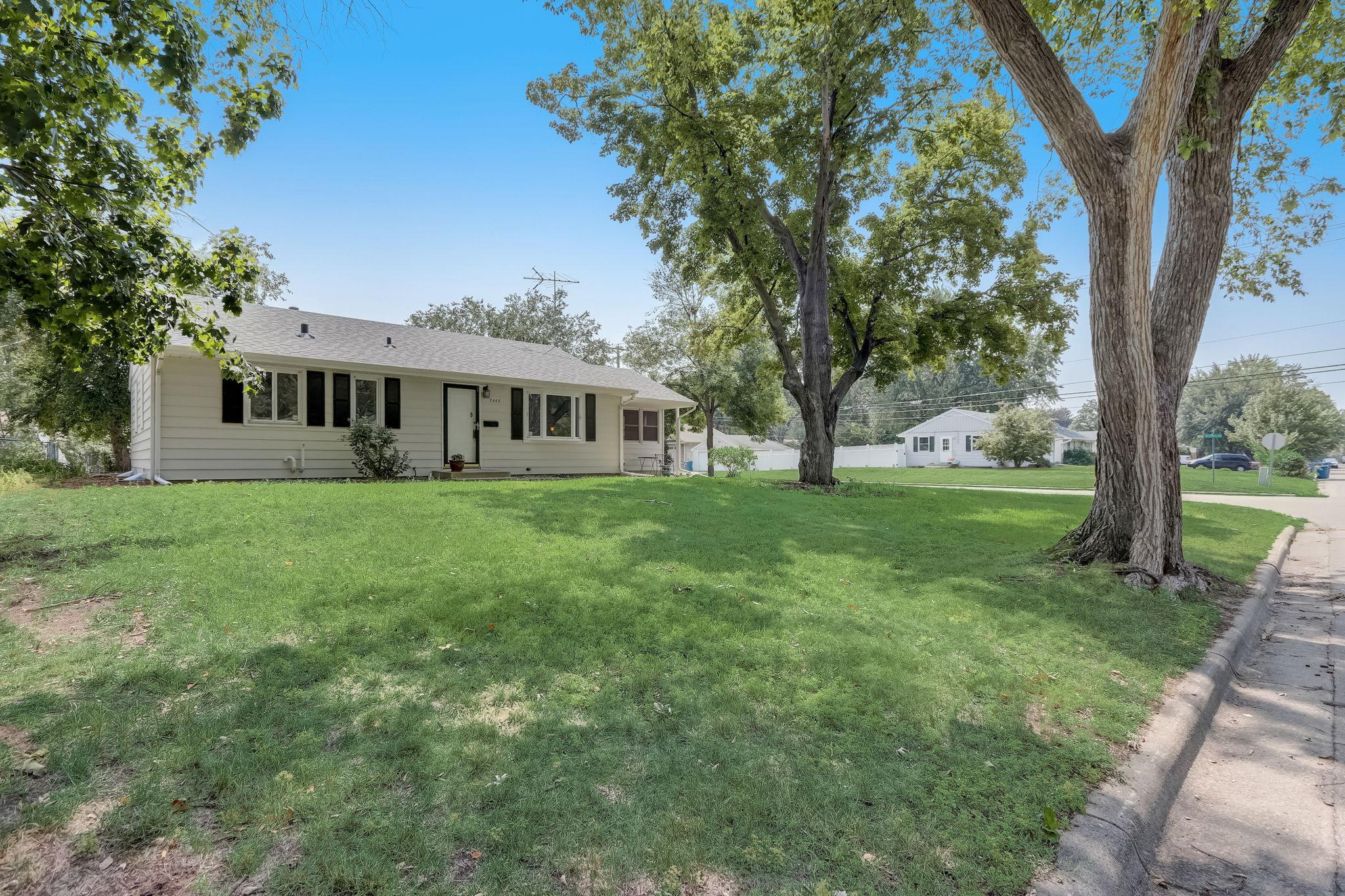 1-web-or-mls-13th Ave S-001.jpg