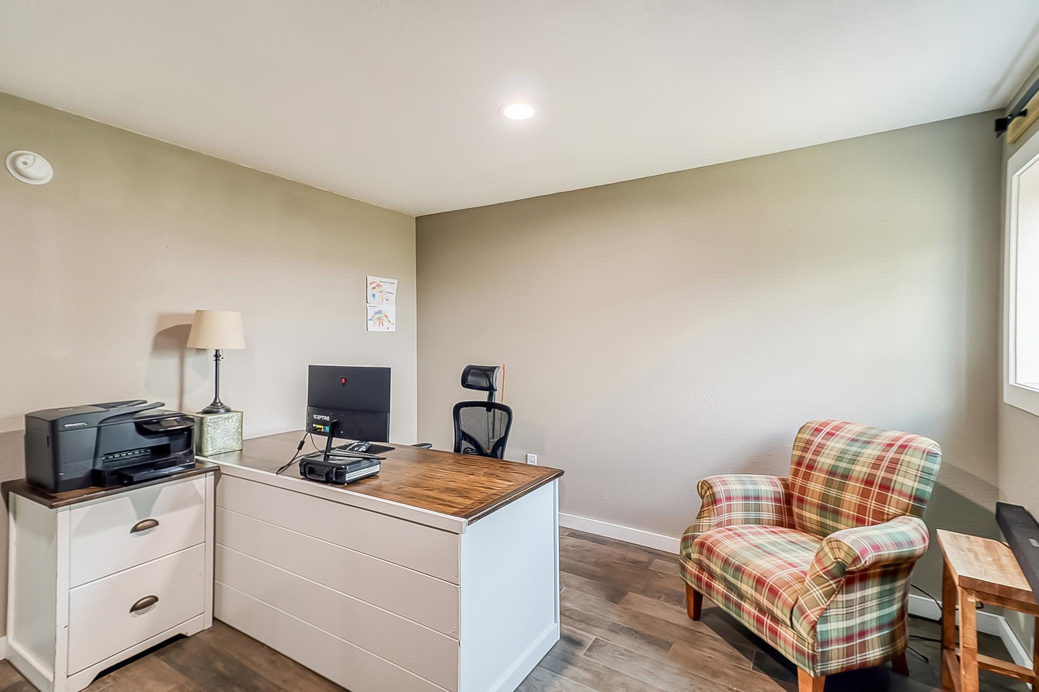 interior_bedroom1_2.jpg