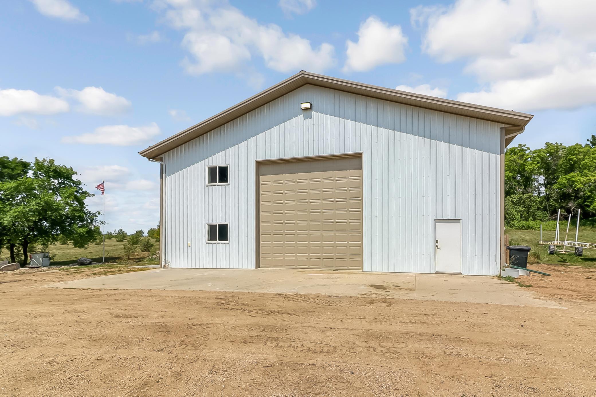 Exterior1_2.jpg
