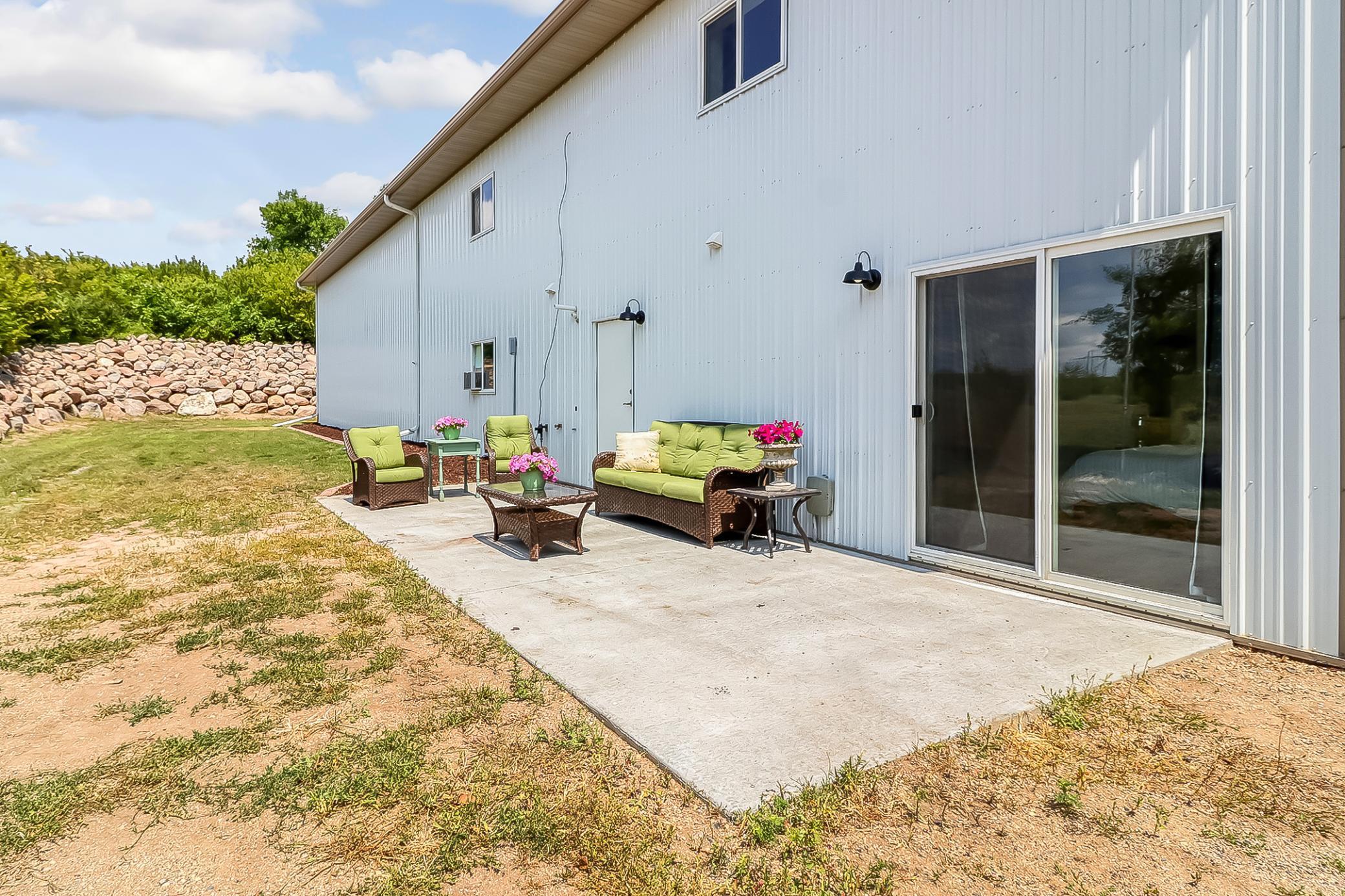 Exterior_Patio.jpg