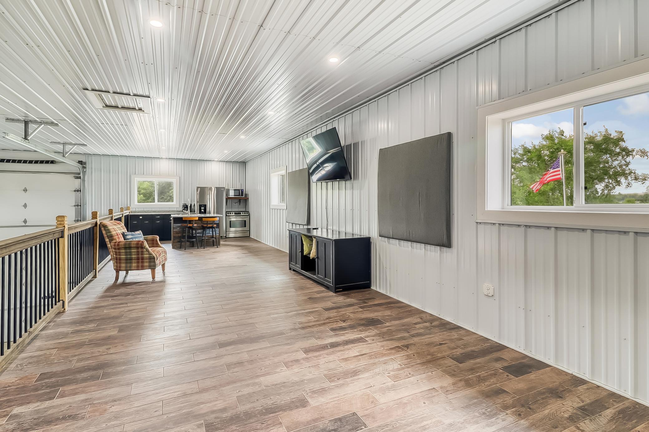 Interior_living1_3.jpg