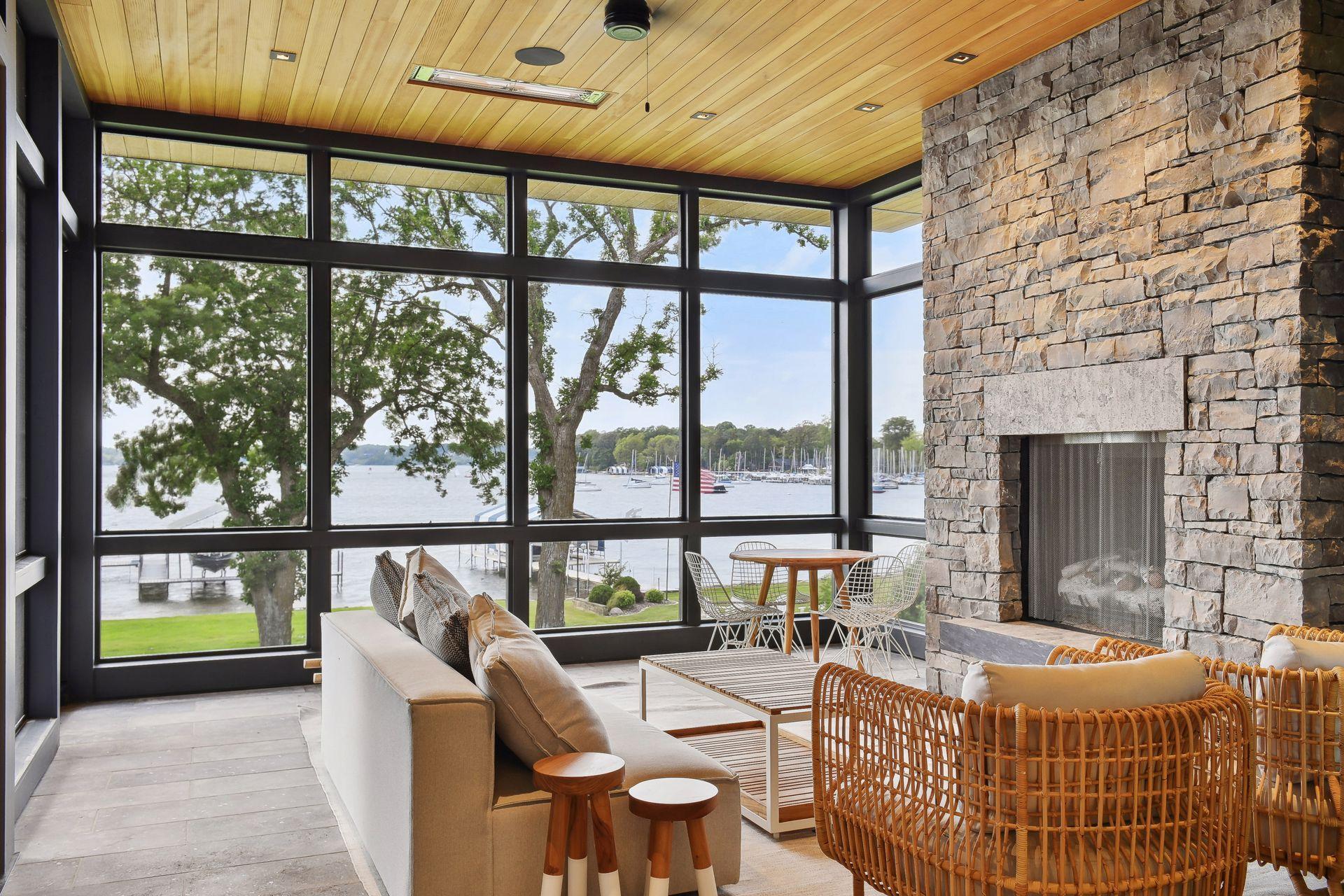 Screens or glass with heat sources and fabulous views