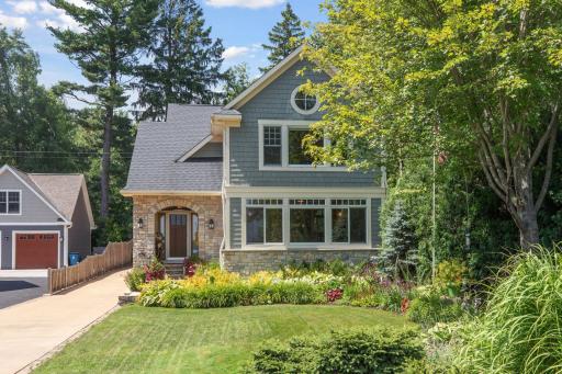 5291 W Bald Eagle Boulevard, White Bear Lake, MN 55110