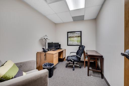 4555 Erin Drive, Eagan, MN 55122