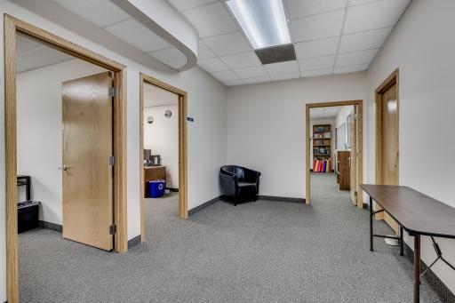 4555 Erin Drive, Eagan, MN 55122