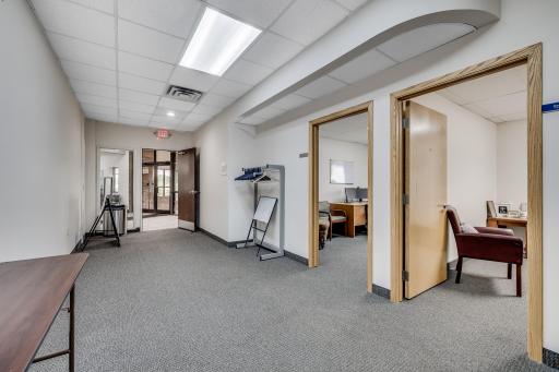 4555 Erin Drive, Eagan, MN 55122