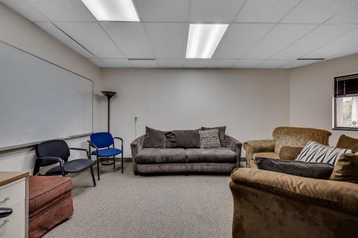 4555 Erin Drive, Eagan, MN 55122