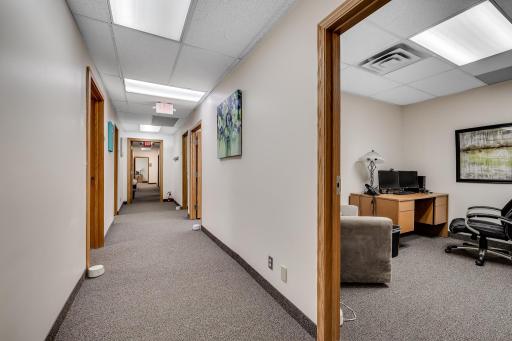 4555 Erin Drive, Eagan, MN 55122