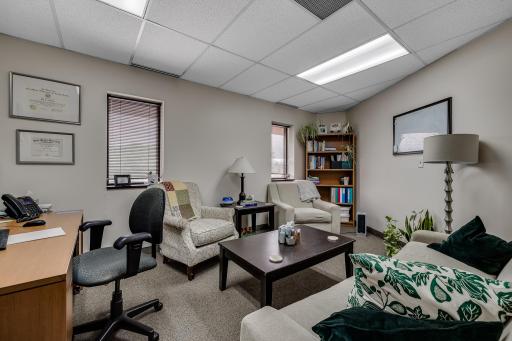 4555 Erin Drive, Eagan, MN 55122