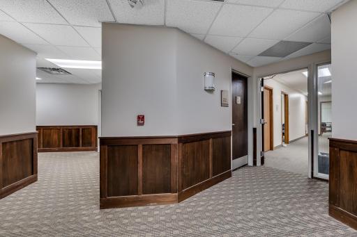 4555 Erin Drive, Eagan, MN 55122
