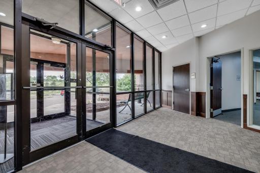 4555 Erin Drive, Eagan, MN 55122