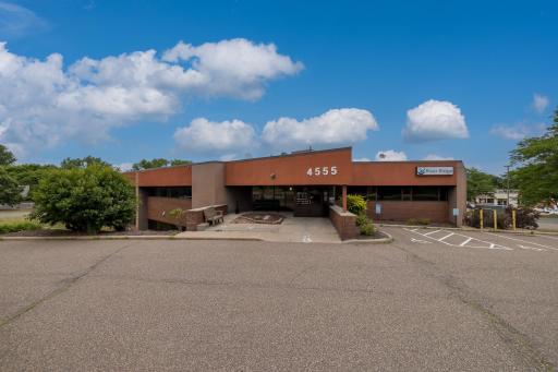4555 Erin Drive, Eagan, MN 55122
