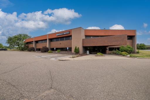 4555 Erin Drive, Eagan, MN 55122