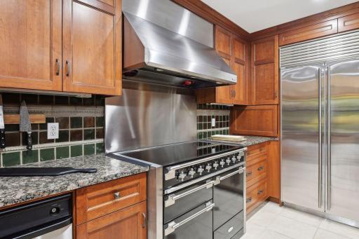 1465 Fox Street, Wayzata, MN 55391