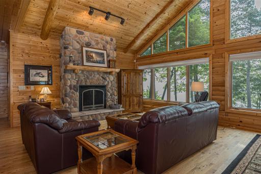 4268 Falcon Trail NW, Hackensack, MN 56452