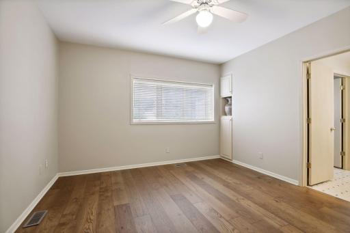 685 Brookside Lane, Mendota Heights, MN 55118