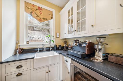 11463 Landing Road, Eden Prairie, MN 55347