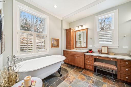 11463 Landing Road, Eden Prairie, MN 55347