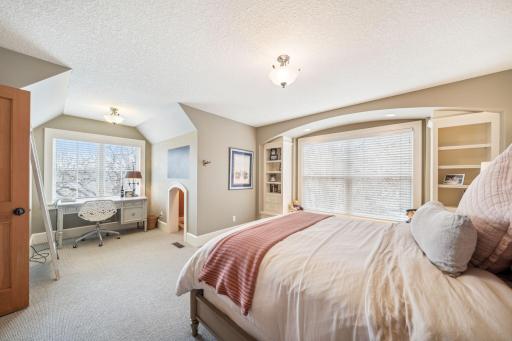 11463 Landing Road, Eden Prairie, MN 55347