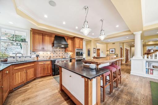 11463 Landing Road, Eden Prairie, MN 55347