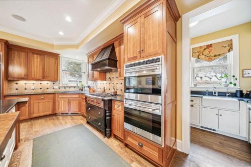 11463 Landing Road, Eden Prairie, MN 55347