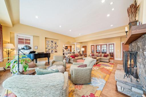 11463 Landing Road, Eden Prairie, MN 55347