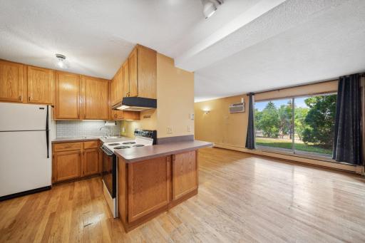 4-web-or-mls-04_Interior (3).jpg