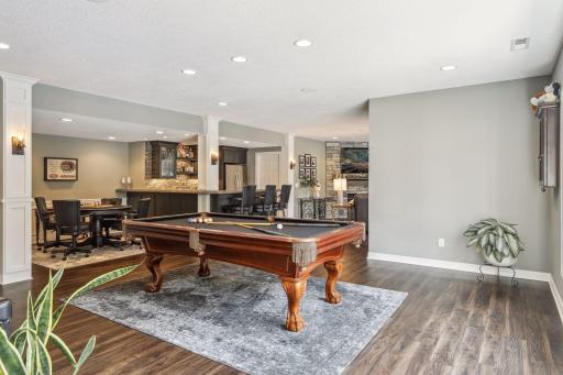 3832 Fairway Terrace, Woodbury, MN 55125
