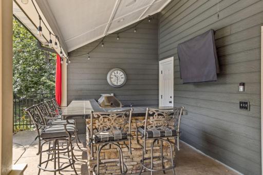 3832 Fairway Terrace, Woodbury, MN 55125