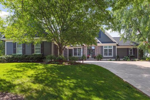 3832 Fairway Terrace, Woodbury, MN 55125