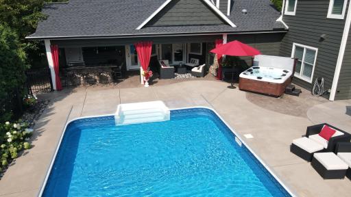 3832 Fairway Terrace, Woodbury, MN 55125