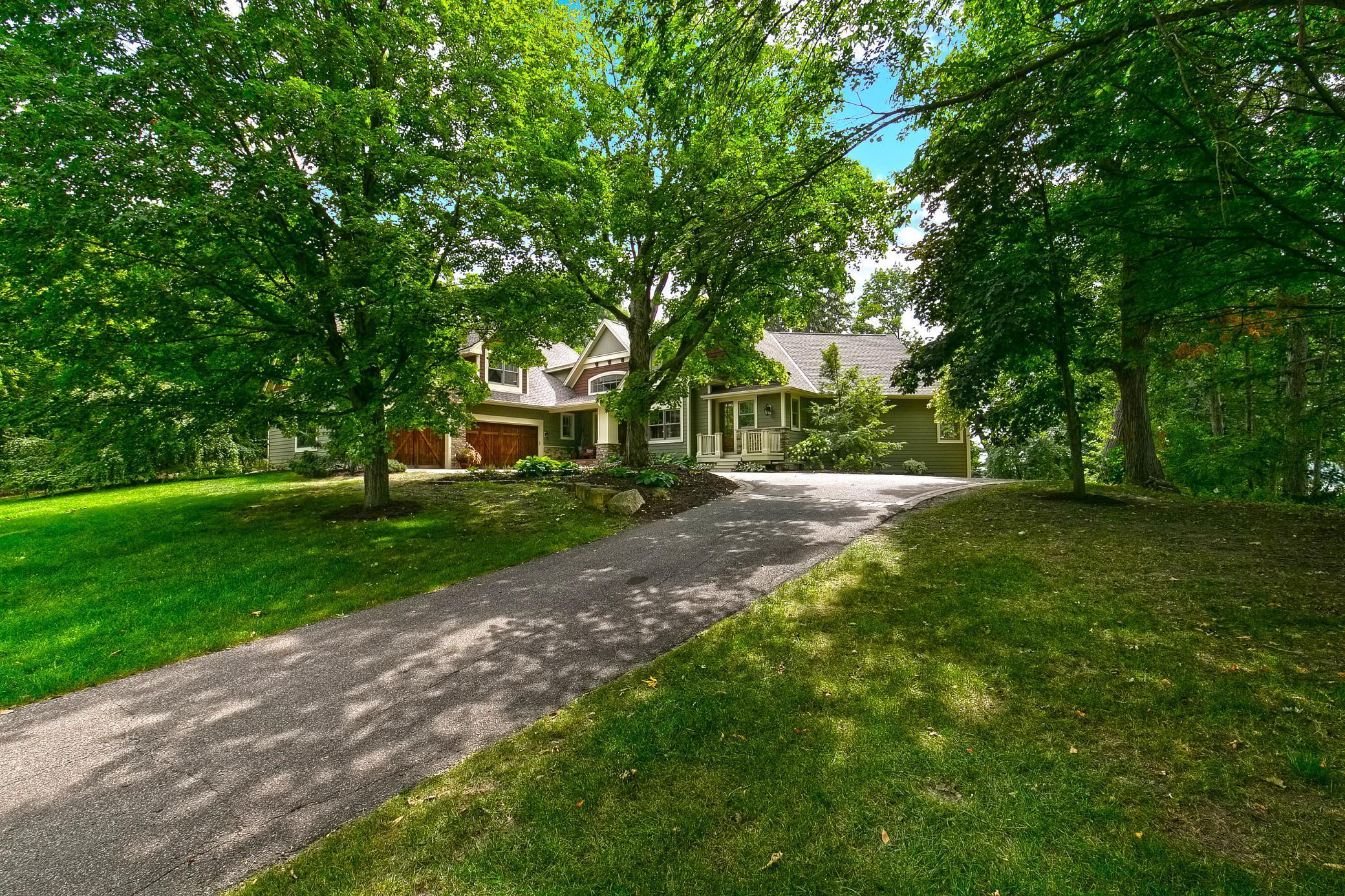 Front approach from Brooks Lane