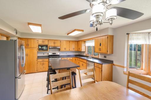 Lots of cabinet space