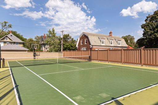 977 Summit Avenue, A, Saint Paul, MN 55105