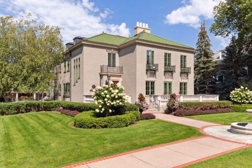 977 Summit Avenue, A, Saint Paul, MN 55105