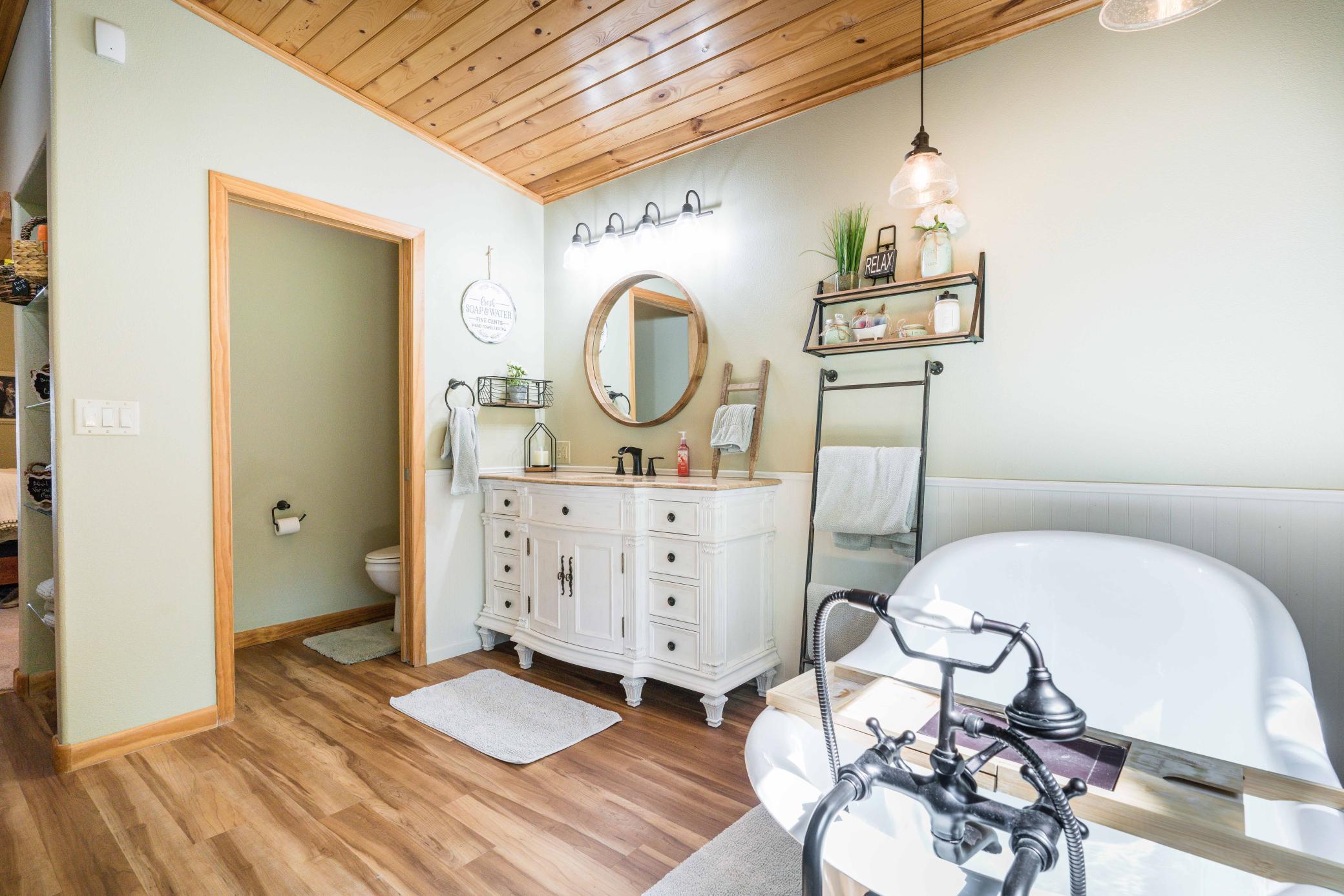 49273 Fish Lake Rd-0101.jpg