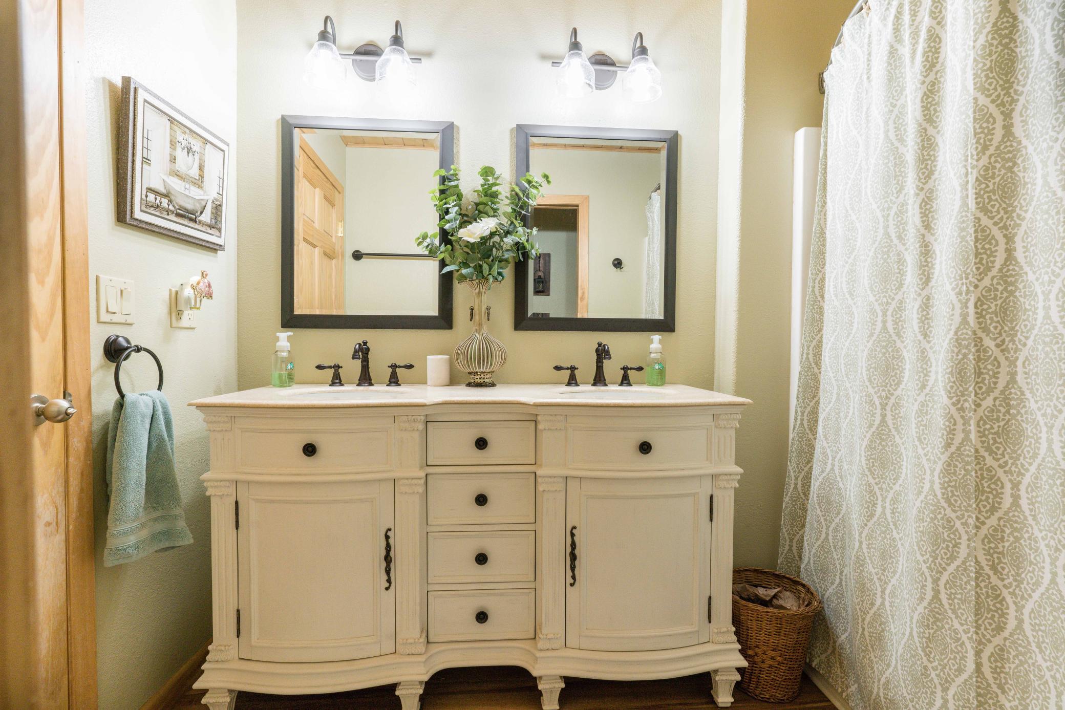 49273 Fish Lake Rd-0080.jpg