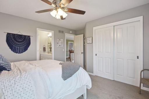 4544 Bluebell Trail N, Medina, MN 55340