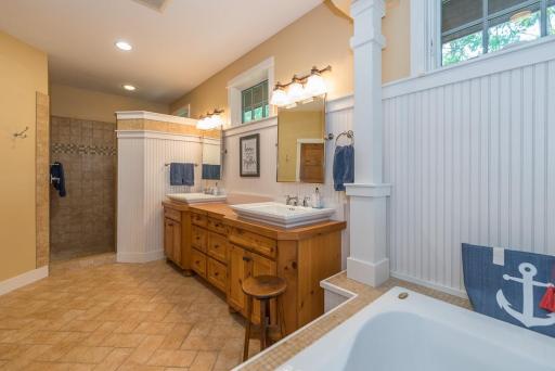 11443 Gull Lake Drive SW, Brainerd, MN 56401