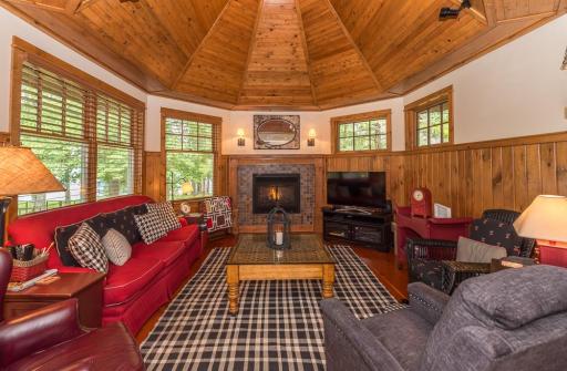 11443 Gull Lake Drive SW, Brainerd, MN 56401