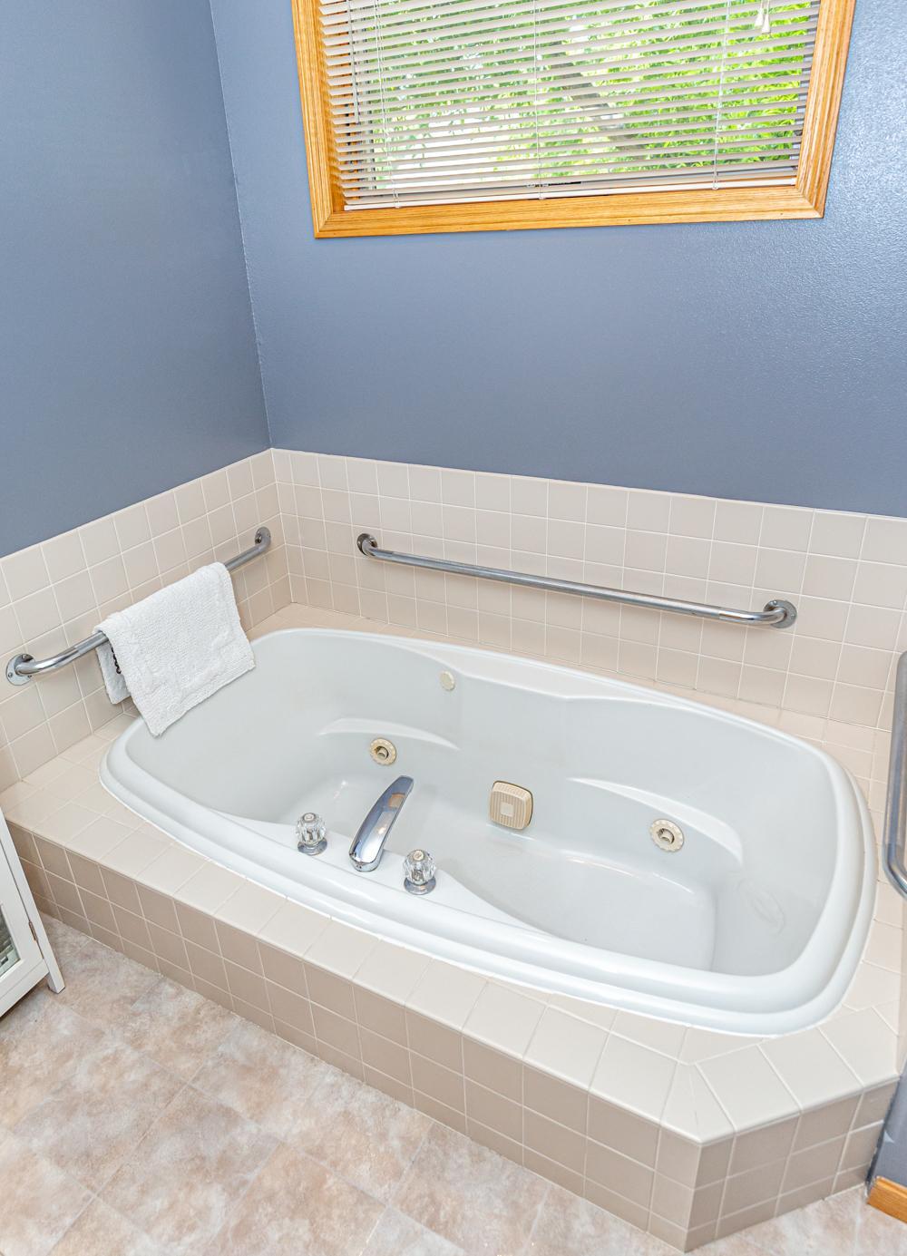 jet tub